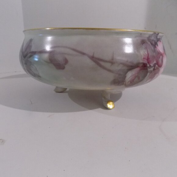 Vintage Limoges France 3 Footed Bowl Dish Pink Purple Roses - Picture 4 of 14
